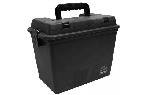 Plano Deep Field Case - 15"x 8"x 10" Black